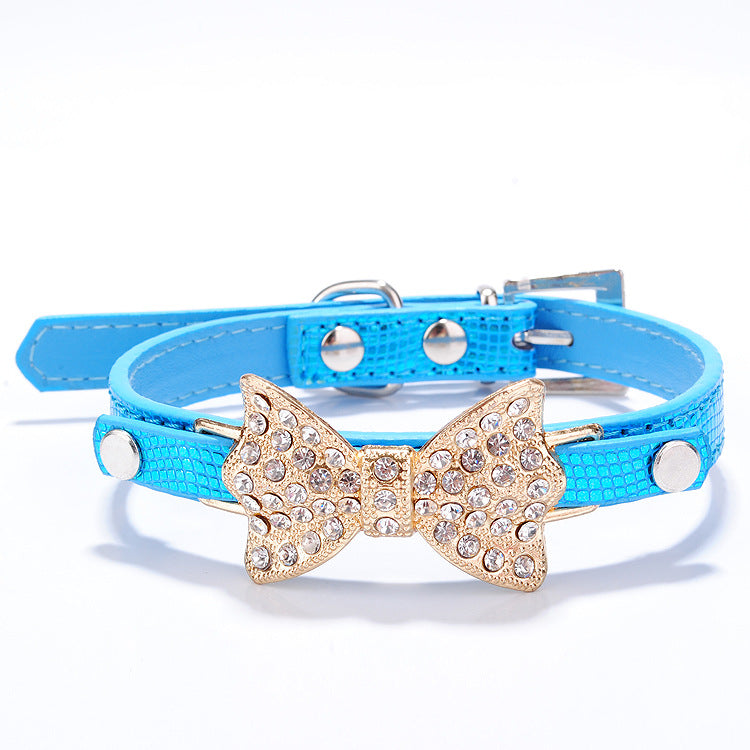 Collier Chic pour Chien et Chat avec Nœud Brillant – Le Look Parfait pour Votre Compagnon 🐶✨