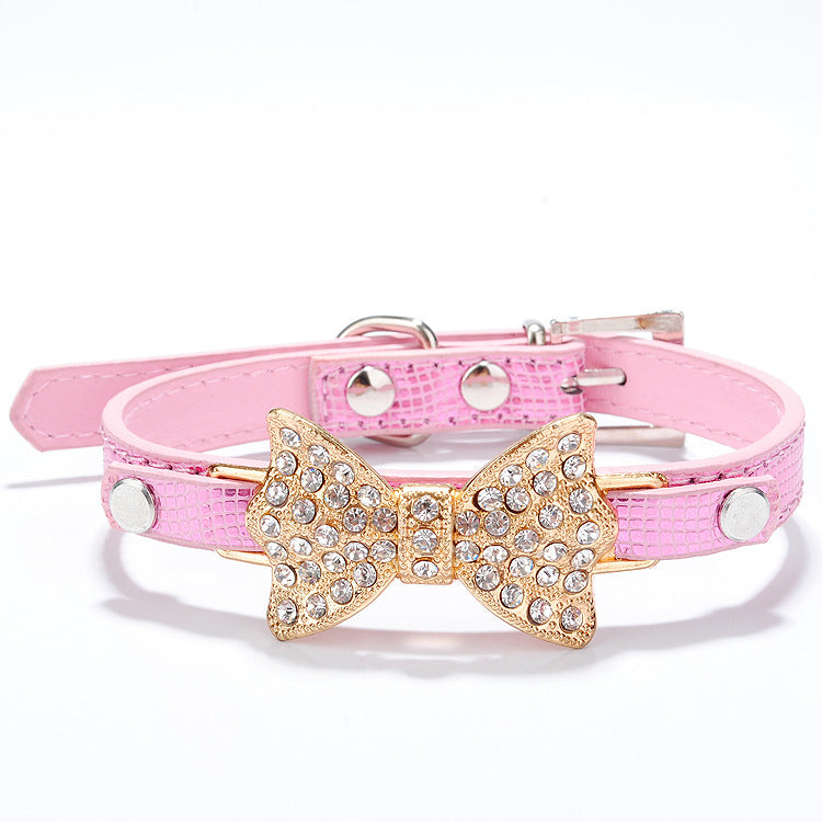 Collier Chic pour Chien et Chat avec Nœud Brillant – Le Look Parfait pour Votre Compagnon 🐶✨