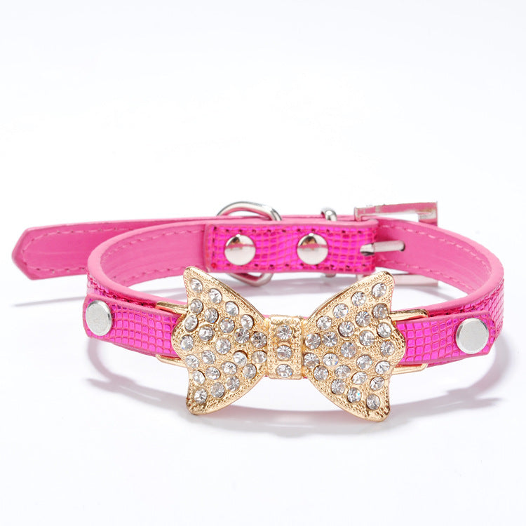 Collier Chic pour Chien et Chat avec Nœud Brillant – Le Look Parfait pour Votre Compagnon 🐶✨